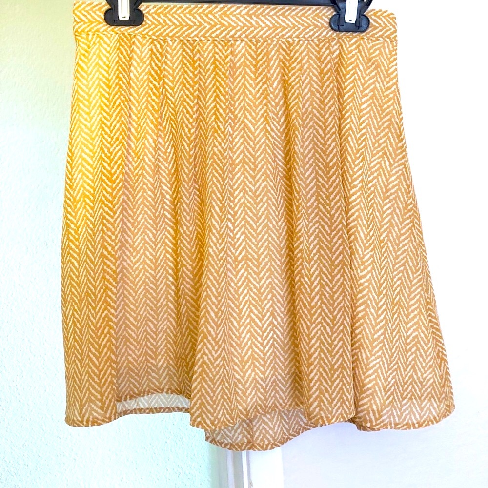 Flowy Pattern Skirt for Work or Play - XS